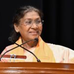 राष्ट्रपति ने राष्ट्रपति निकेतन में फुट ओवर ब्रिज और घुड़सवारी क्षेत्र का किया लोकार्पण